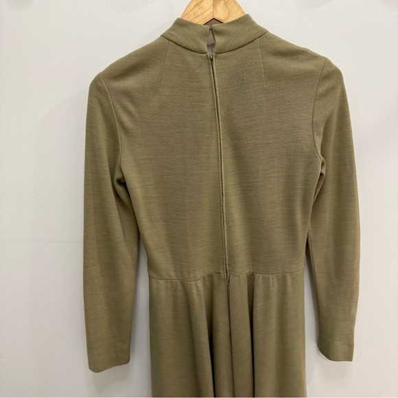 VINTAGE circle skirt dress. So flattering. - Picture 7 of 16